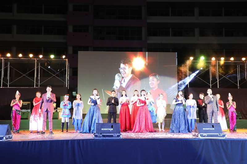 演出现场